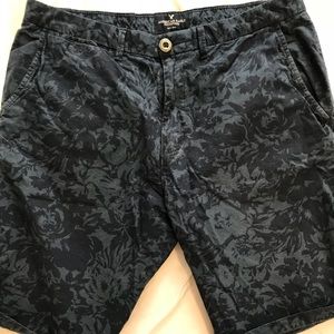 Hawaiian Print American Eagle Shorts